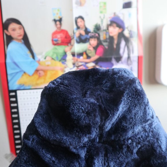 Blue Velvet Reversible Bucket Hat - Picture 2 of 4